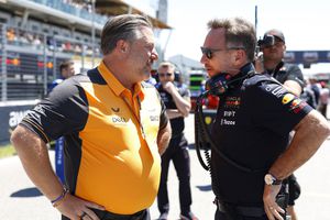 Șefii McLaren și Red Bull se „împung”, după incidentul dintre Lando Norris și Max Verstappen petrecut în MP al Mexicului: „Devine un pic ridicol”