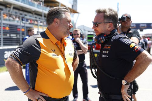 Zak Brown (McLaren) și Christian Horner (Red Bull) într-o discuție amicală FOTO Imago Images