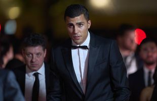 Rodri, cel mai bun fotbalist din 2024! Noul Balon de Aur a urcat pe scenă în cârje și și-a stăpânit cu greu emoțiile