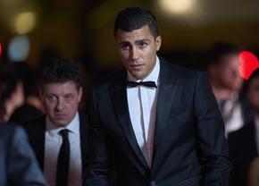 Rodri, cel mai bun fotbalist din 2024! Noul Balon de Aur a urcat pe scenă în cârje și și-a stăpânit cu greu emoțiile