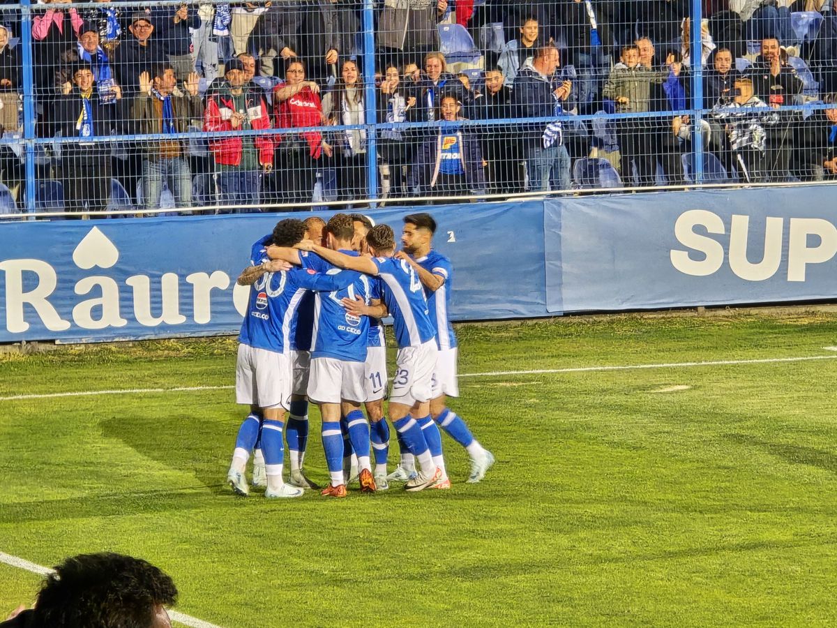 Farul - Universitatea Craiova, în imagini