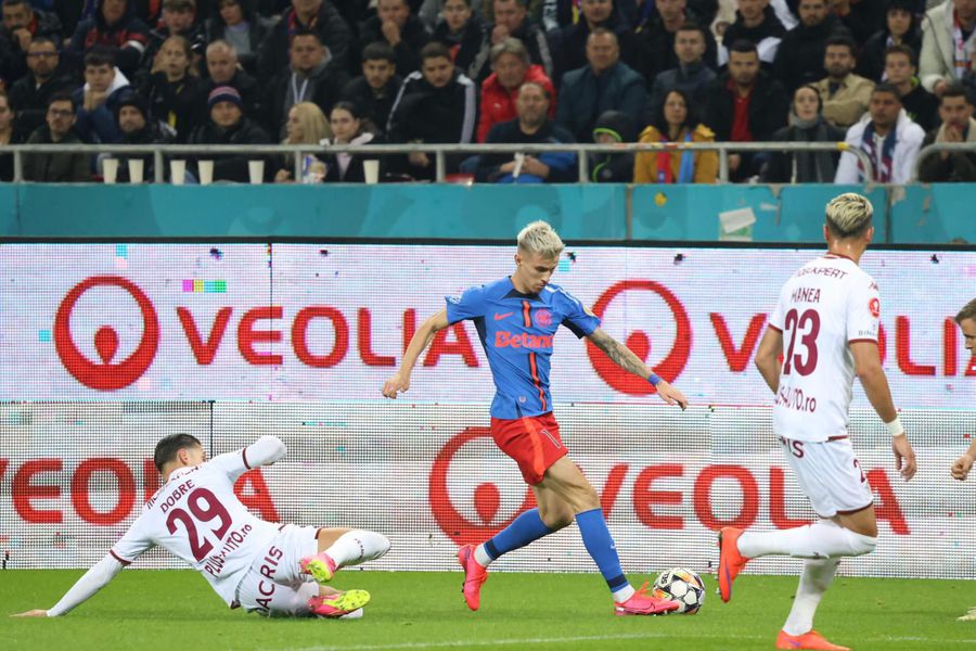 Dobre în FCSB – Rapid // FOTO: GSP Cum a reacționat Alex Dobre când a auzit ce echipă vine să-l urmărească la meciul cu FCSB