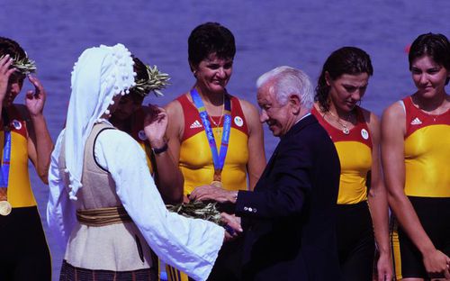 Elisabeta Lipă pe podiumul olimpic