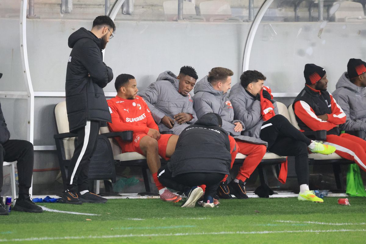 Emoții pentru Dinamo » Titularul lui Kopic a ieșit accidentat