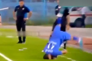 Moment șocant în timpul meciului! Un simplu aut se putea transforma într-o adevărată tragedie