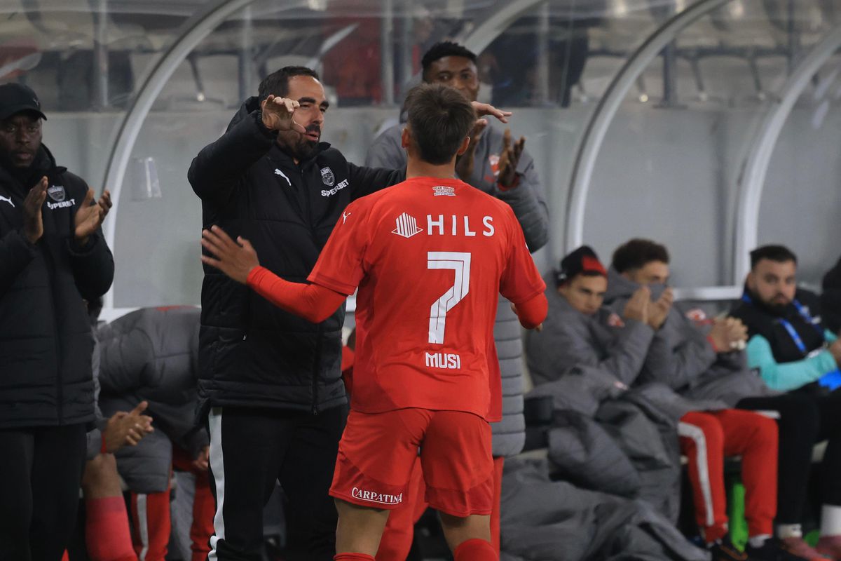 CS Dinamo a chinuit-o pe Dinamo, însă „câinii” lui Kopic obțin prima victorie din istorie în grupele Cupei României