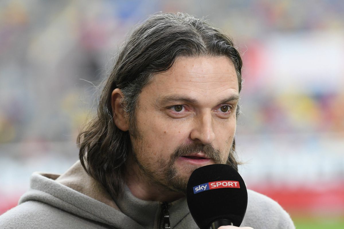 A furat un pinguin, a fost închis 101 zile și „a murit” de 3 ori pe teren » „Cel mai nebun om din fotbal”, angajat acum să ridice echipa