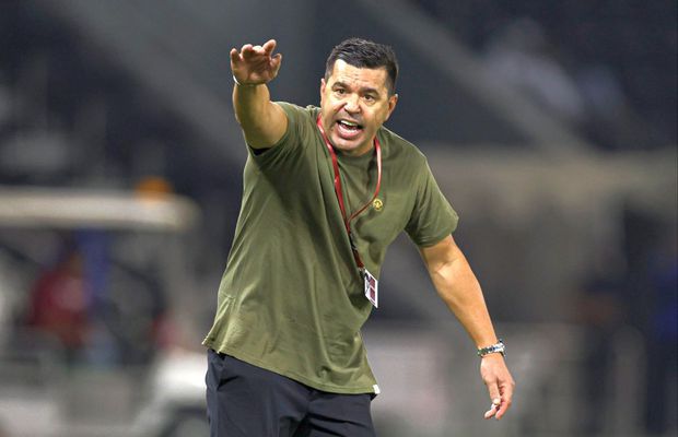 Cosmin Contra, pe val în Qatar! Scor neverosimil la pauză