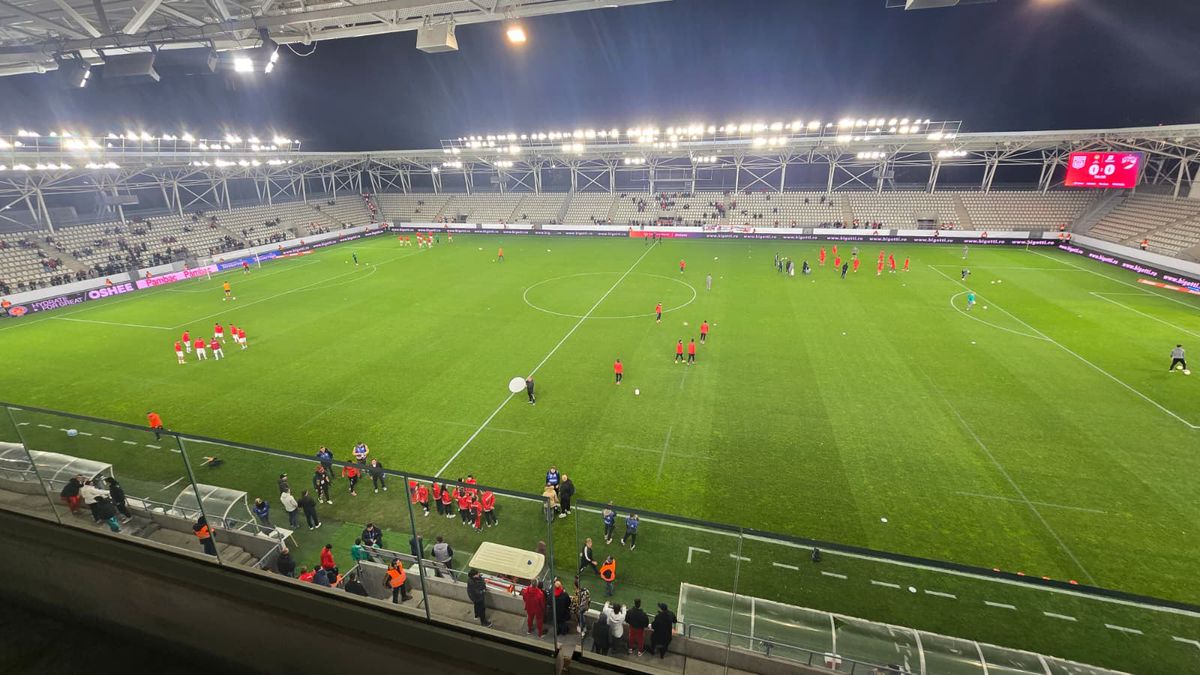 Prunea a venit la CS Dinamo - Dinamo pus pe glume: „Lupescu? Îl călcăm în picioare, îl distrugem!”