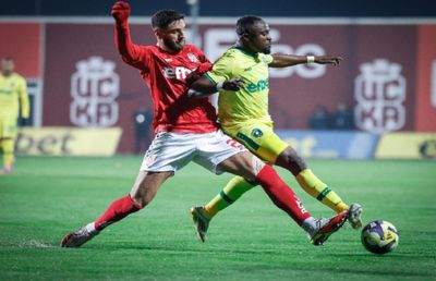 „Thriller” în vecini! » Un meci nebun îi poate încheia seria uluitoare de 14 titluri