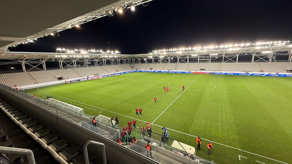 Prunea a venit la CS Dinamo - Dinamo pus pe glume: „Lupescu? Îl călcăm în picioare, îl distrugem!”