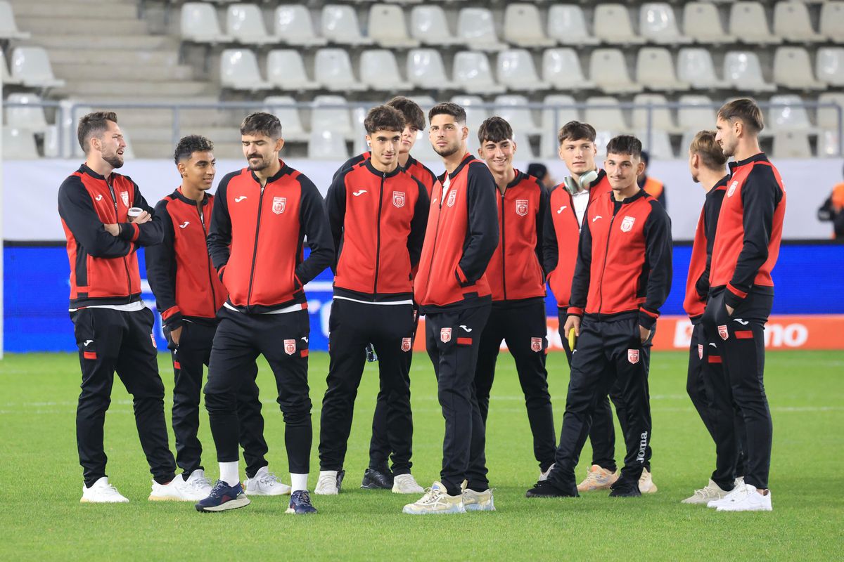 Prunea a venit la CS Dinamo - Dinamo pus pe glume: „Lupescu? Îl călcăm în picioare, îl distrugem!”