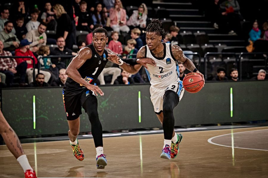 U-BT Cluj-Napoca, victorie dominantă împotriva lui Hamburg, în a 7-a deplasare a sezonului » Urmează 4 meciuri pe teren propriu