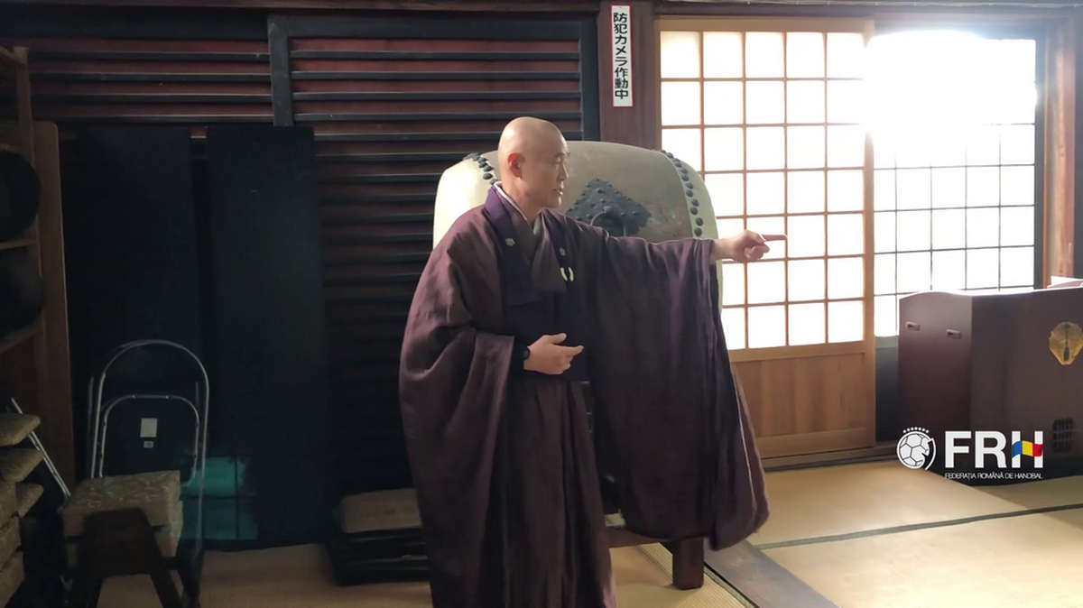 CORESPONDENȚĂ DIN JAPONIA // VIDEO Cristina Neagu, Tomas Ryde și toate fetele din echipa națională au mers la o oră de meditație la Templul Kodenji