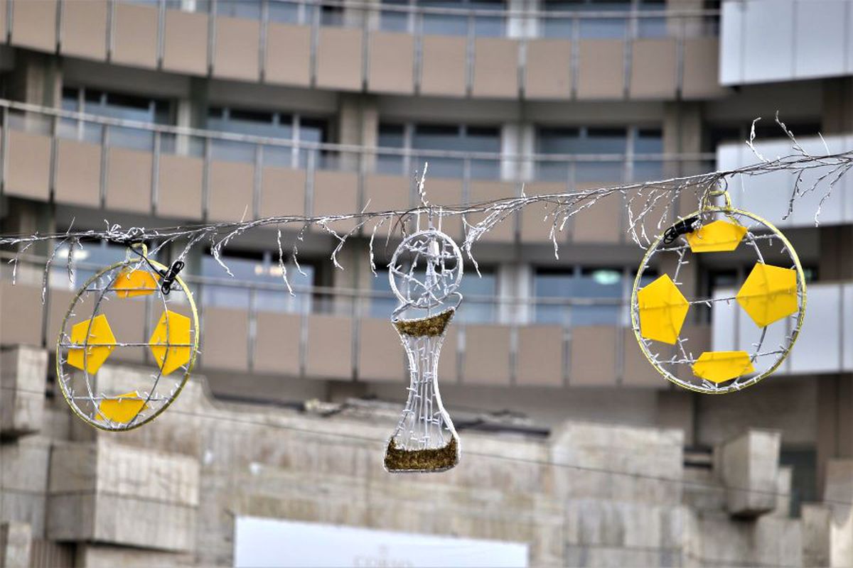 VIDEO+FOTO O nouă gafă a Primăriei Capitalei! Promovăm EURO 2020 cu trofeul Cupei Mondiale » UPDATE Explicația oferită de Primărie