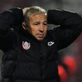 CFR Cluj. Dan Petrescu trebuie să jongleze pe mai departe cu lotul subțiat de coronavirus și de accidentări. La meciul cu ȚSKA Sofia, de joia viitoare, poate apărea un singur fotbalist „nou”, stoperul Paulo Vinicius.