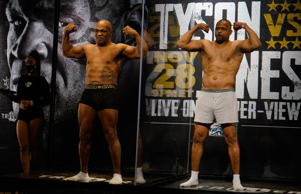 Cât încasează Tyson și Roy Jones Jr. pentru meciul anului și ce va face „Iron Mike” cu banii