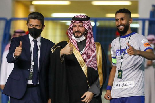 Răzvan Lucescu (stânga), antrenor Al Hilal // foto: Twitter @ Alhilal_EN