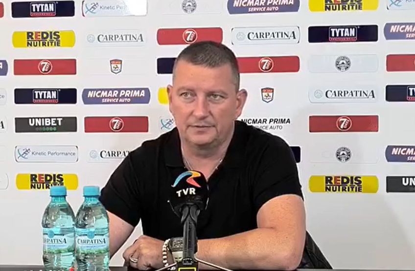 Academica Clinceni va alinia cu greu o formulă competitivă de start în meciul cu CFR Cluj, susține antrenorul ilfovenilor, Ionuț Chirilă (55 de ani).