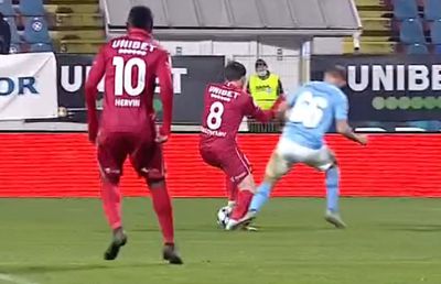 Eroare în Botoșani - Voluntari » În loc de penalty, a dat „galben” pentru simulare, apoi l-a eliminat!