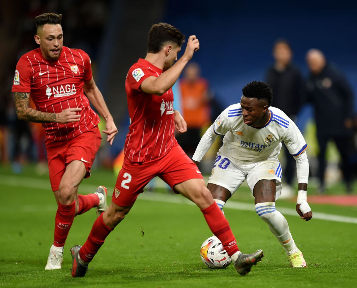 Benzema și Vinicius Jr., decisivi și în Real Madrid - Sevilla » Cum arată lupta la titlu din La Liga