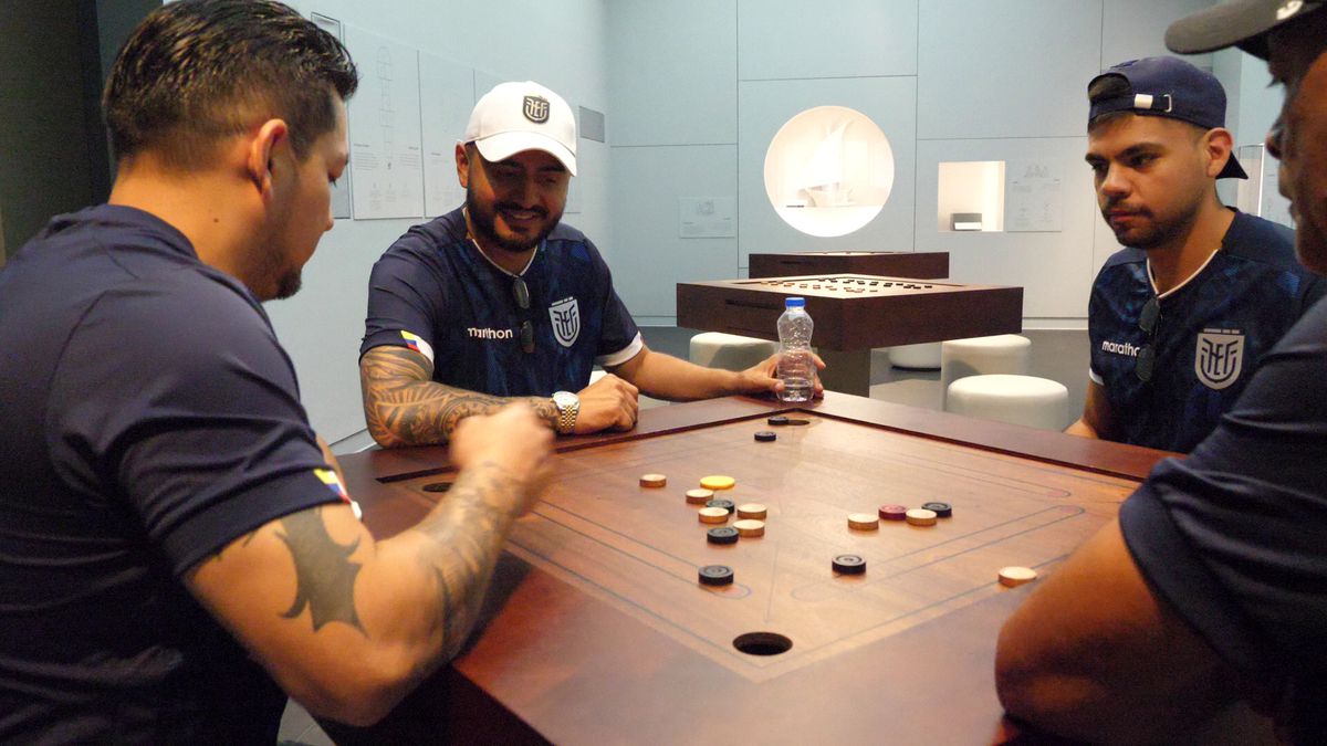 GSP a vizitat un muzeu al sportului galactic: Nadia e așezată lângă Zidane și Michael Jordan