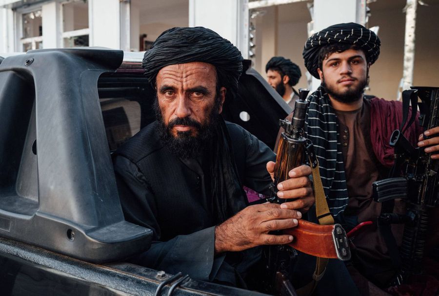 Talibanii din Afganistan, foto: Imago Sânge, stadioane și aur pentru criminalii din Afganistan! Ancheta care zguduie CM 2022: talibanii au ridicat stadioanele de lux și acum își sufocă propria populație