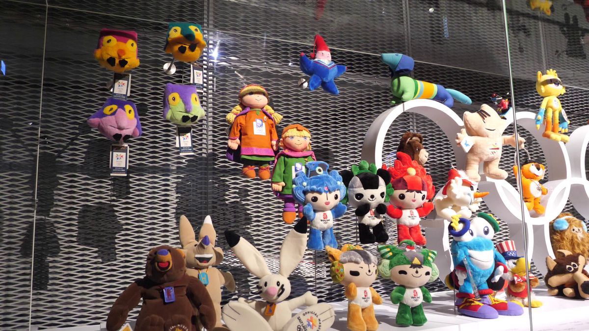 GSP a vizitat un muzeu al sportului galactic: Nadia e așezată lângă Zidane și Michael Jordan