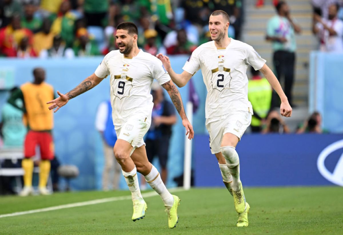 Ce nebunie! Ce au făcut jucătorii și rezervele Camerunului, după golul „leilor neîmblânziți” cu Serbia »  Scenele surprinse de trimișii GSP în Qatar