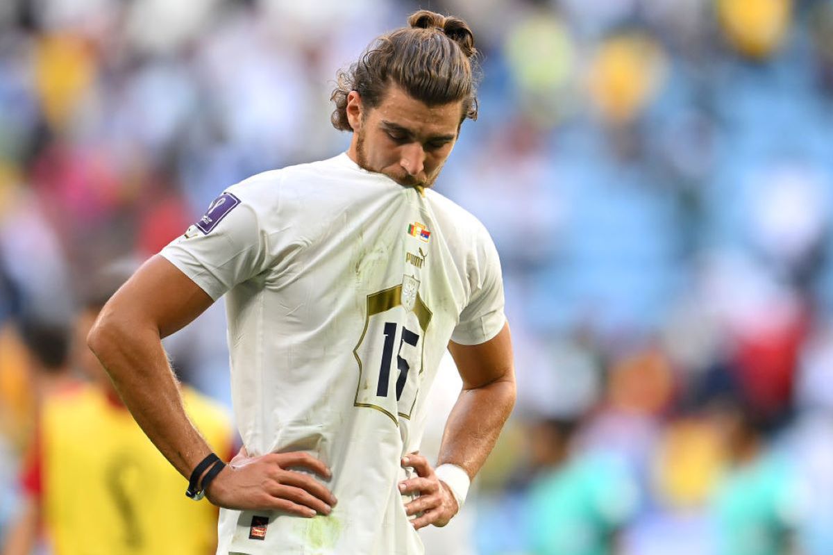 Ce nebunie! Ce au făcut jucătorii și rezervele Camerunului, după golul „leilor neîmblânziți” cu Serbia »  Scenele surprinse de trimișii GSP în Qatar