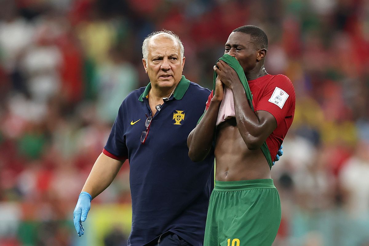 Scenă dramatică la Mondial: a ieșit în lacrimi de pe teren și a plecat la vestiare! „Cel mai probabil, e ultimul lui meci în Qatar”