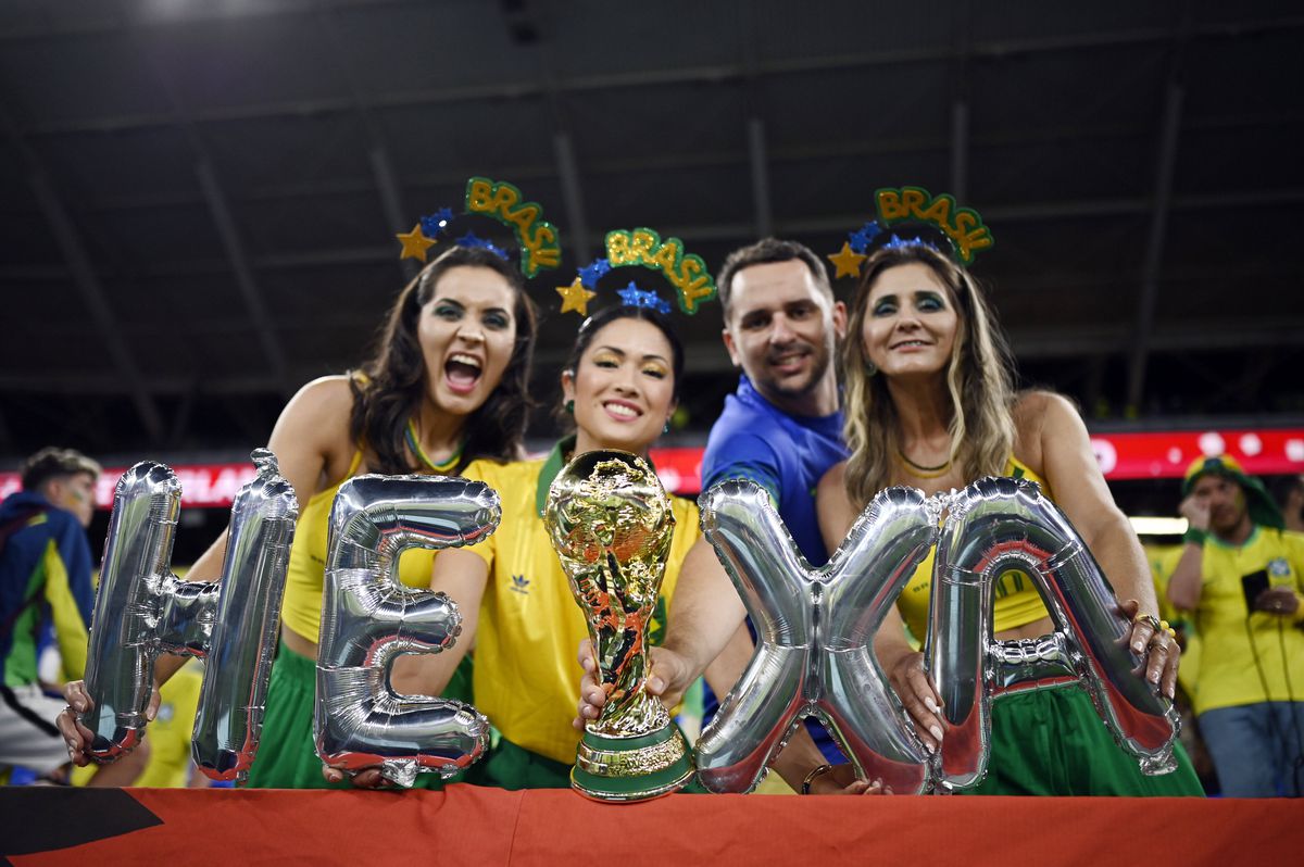 Braziliencele au încins atmosfera la meciul cu Elveția de la Campionatul Mondial