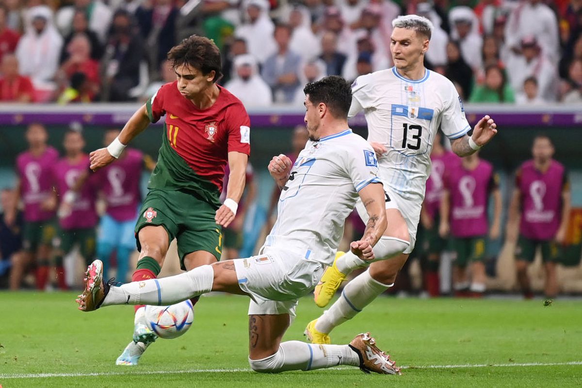 „Dubla” lui Bruno Fernandes o duce în optimi pe Portugalia! Uruguay tremură pentru calificare
