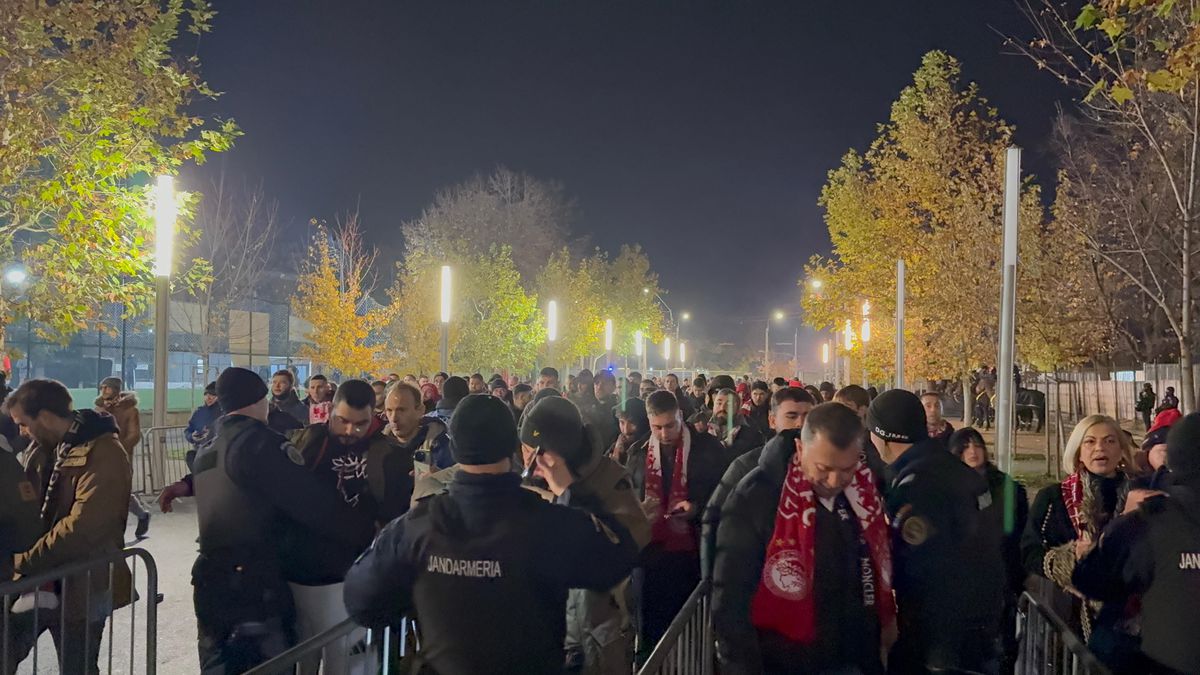 FCSB - Olympiakos // Suporterii greci au ajuns la Arena Națională