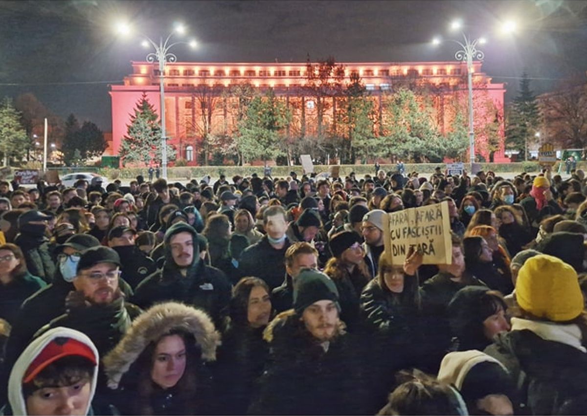 Proteste în București, au apărut în ecuație și ultrașii: „Străzile sunt naționaliste”