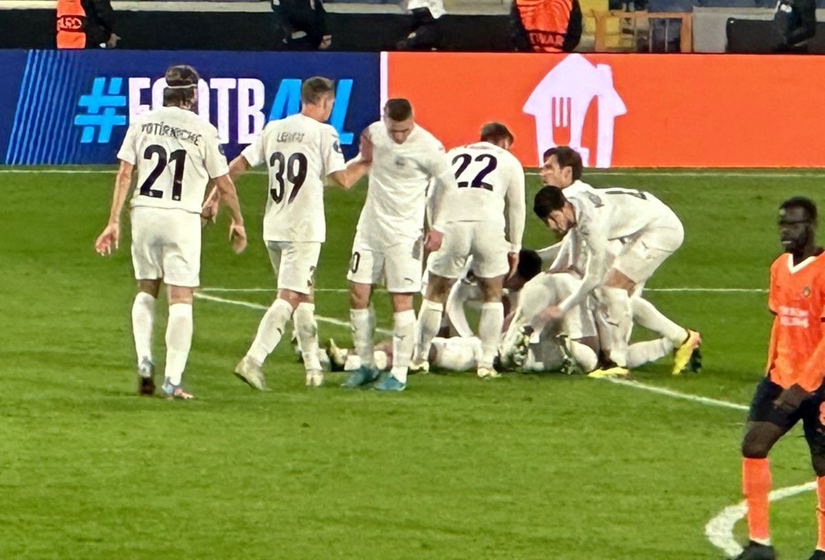 Discurs în română și în rusă în vestiar, cu țipete, după punctul istoric reușit în Conference League: „Aveți viitor!”