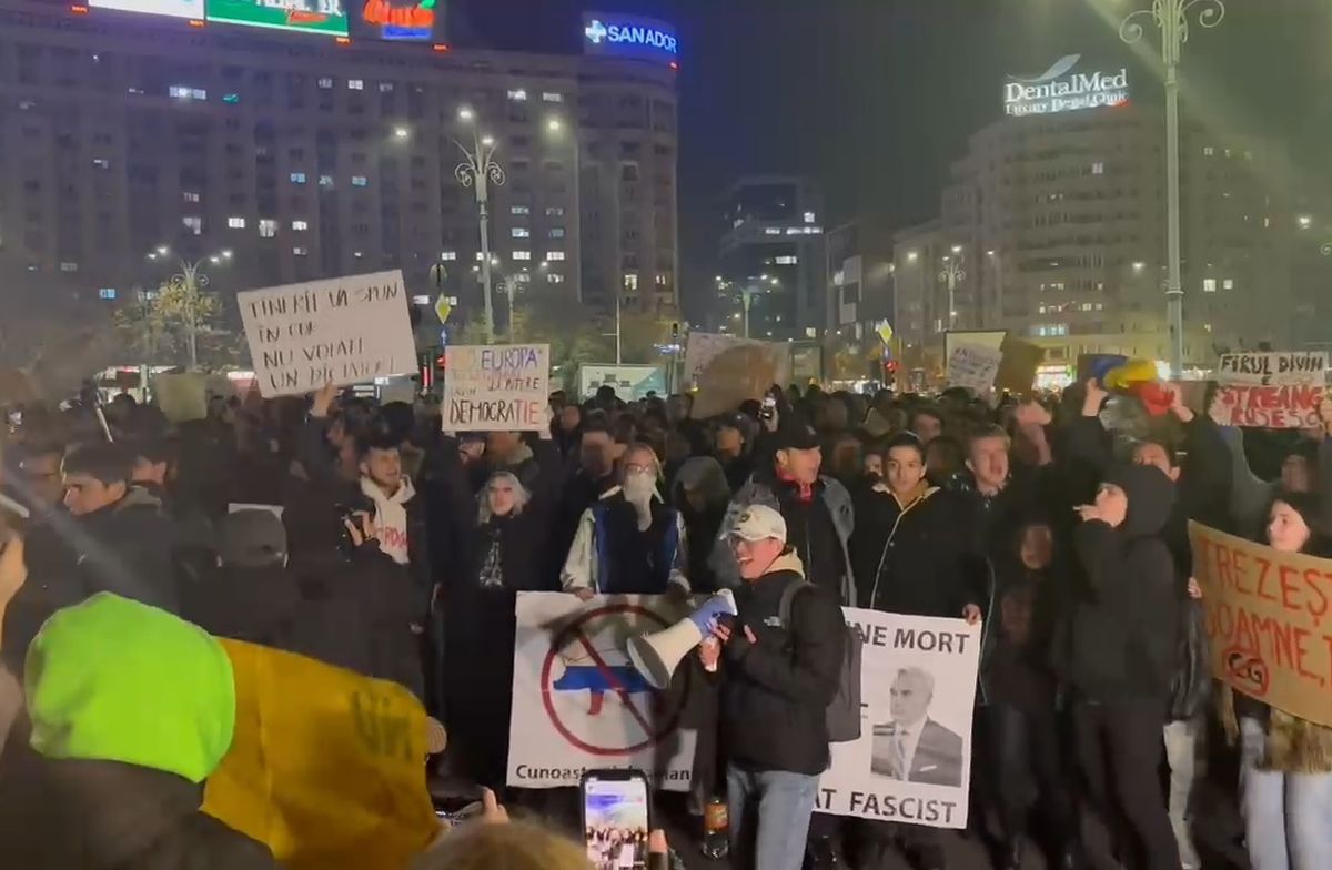 Proteste în București, au apărut în ecuație și ultrașii: „Străzile sunt naționaliste”