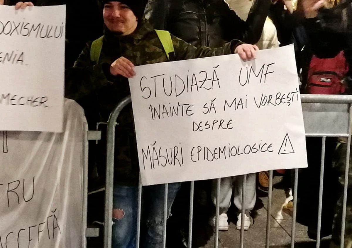 Proteste în București, au apărut în ecuație și ultrașii: „Străzile sunt naționaliste”