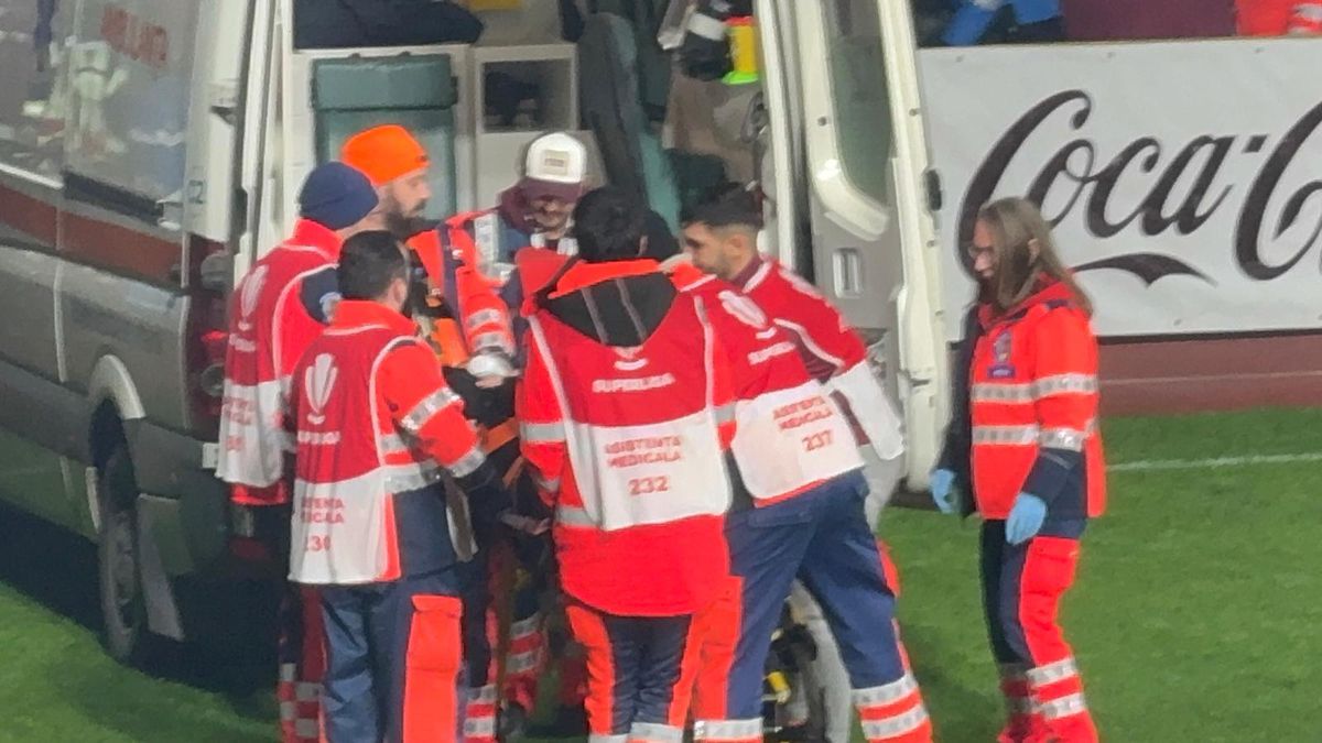 Unui spectator i s-a făcut rău în timpul meciului Rapid - Csikszereda