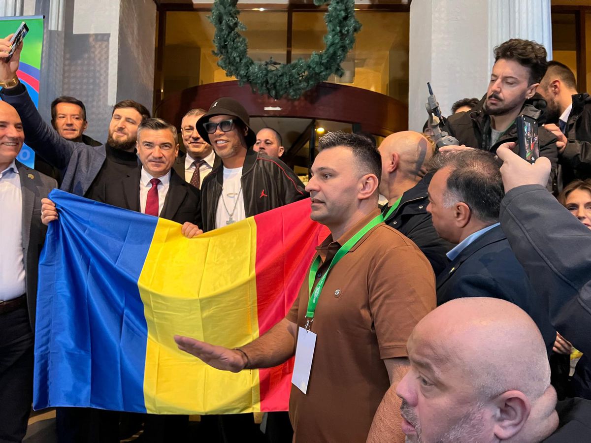 Ronaldinho a ajuns la Iași pentru meciul demonstrativ