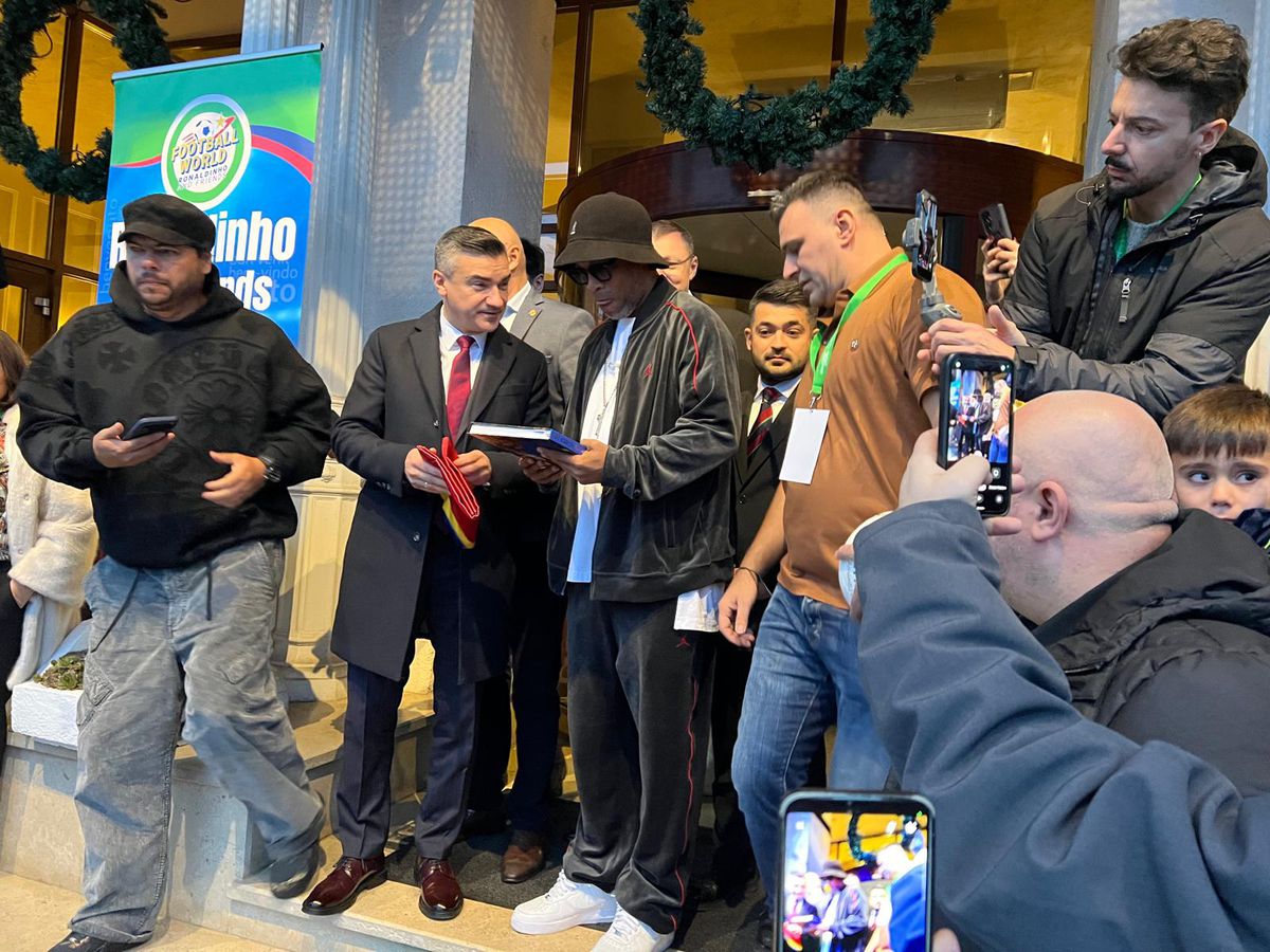 Ronaldinho a ajuns la Iași pentru meciul demonstrativ