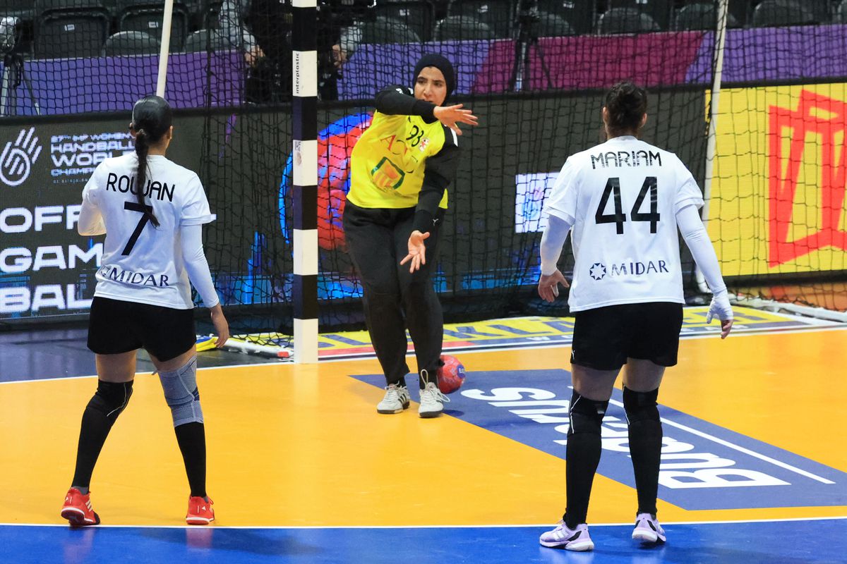 Naționala Egiptului nu s-a făcut de râs în primul meci jucat vreodată la Campionatul Mondial de handbal feminin! GSP a asistat la momentul istoric
