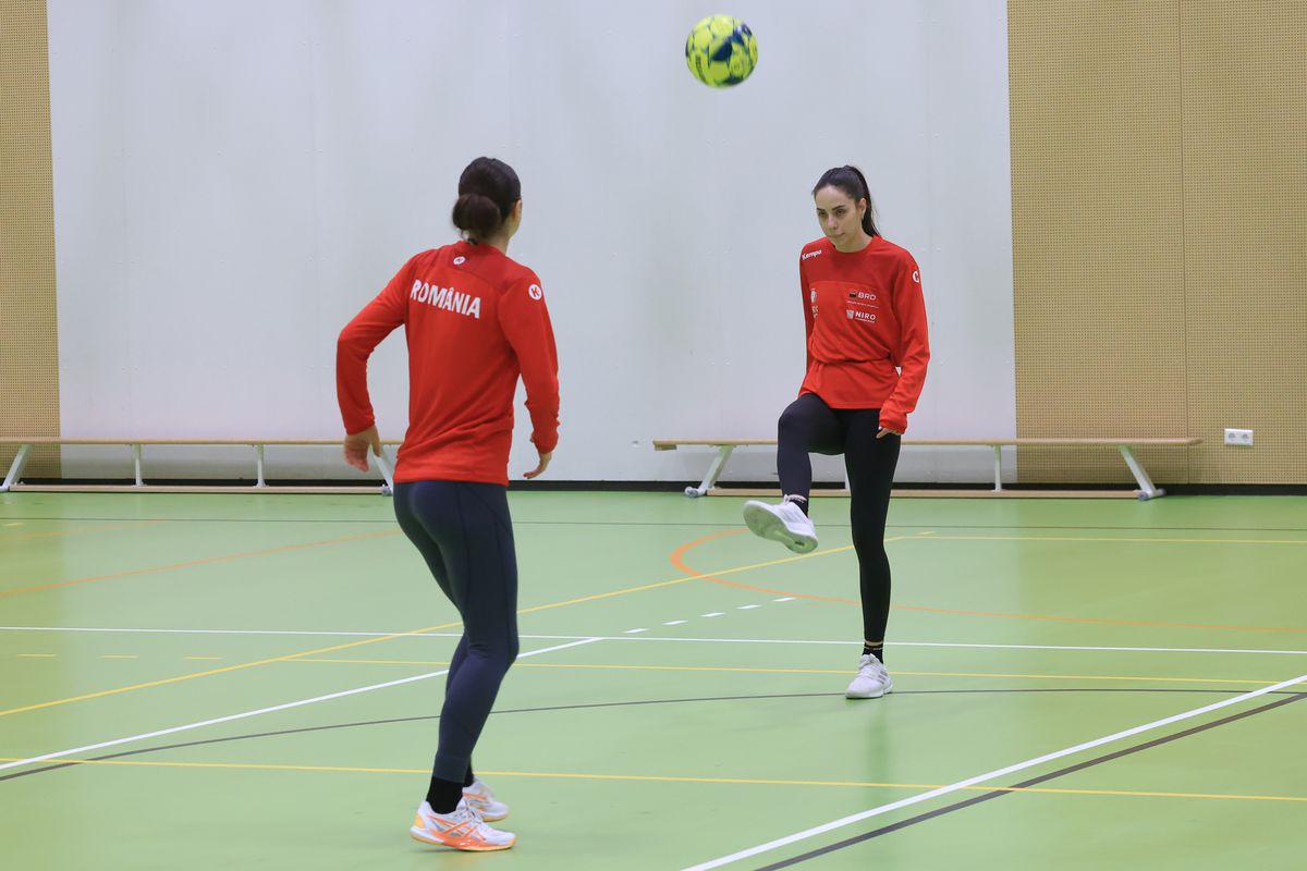Imagini de la antrenamentul oficial al României înaintea meciului cu Japonia