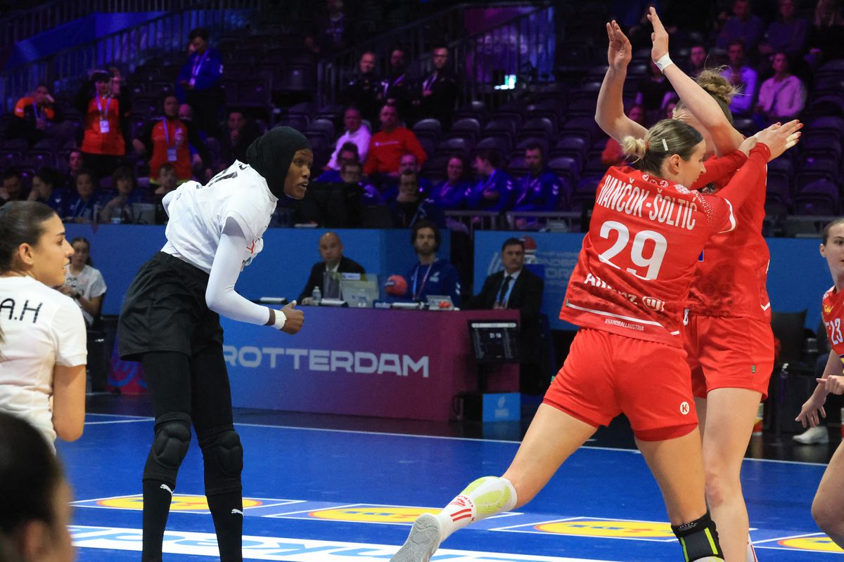 Naționala Egiptului nu s-a făcut de râs în primul meci jucat vreodată la Campionatul Mondial de handbal feminin! GSP a asistat la momentul istoric