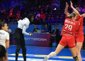 Naționala Egiptului nu s-a făcut de râs în primul meci jucat vreodată la Campionatul Mondial de handbal feminin! GSP a asistat la momentul istoric