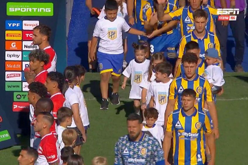 Cei de la Estudiantes s-au întors cu spatele în momentul în care adversarii au ieșit de pe teren