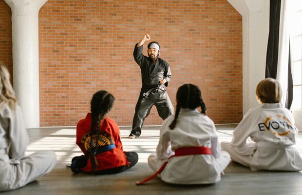 Mai mult decât un sport: cum clădesc artele marțiale și boxul caracterul copiilor