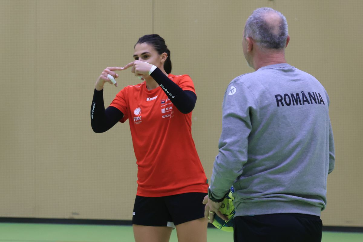 Imagini de la antrenamentul oficial al României înaintea meciului cu Japonia