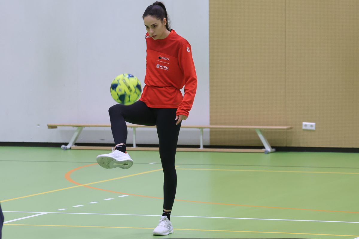 Imagini de la antrenamentul oficial al României înaintea meciului cu Japonia