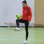 Sorina Grozav, la antrenamentul oficial al României dinaintea meciului cu Japonia FOTO: Ionuţ Iordache (GSP)